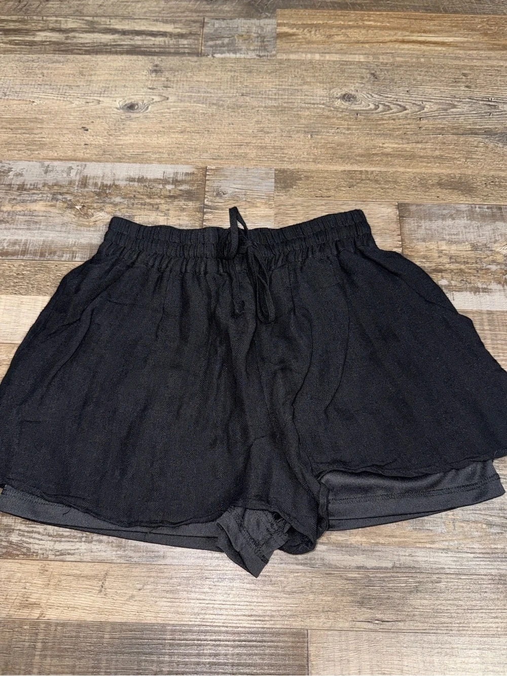 Hyfve Black Flowy Beach Shorts Size Small Elastic Waist Lightweight Lined Boho